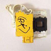 Устройство блокировки люка Ariston Indesit DK001 WMUF 5050 B Фото 1