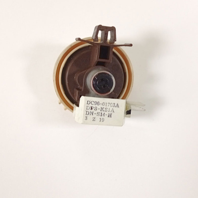 Прессостат стиральной машины Samsung DS96-01703A вид сзади