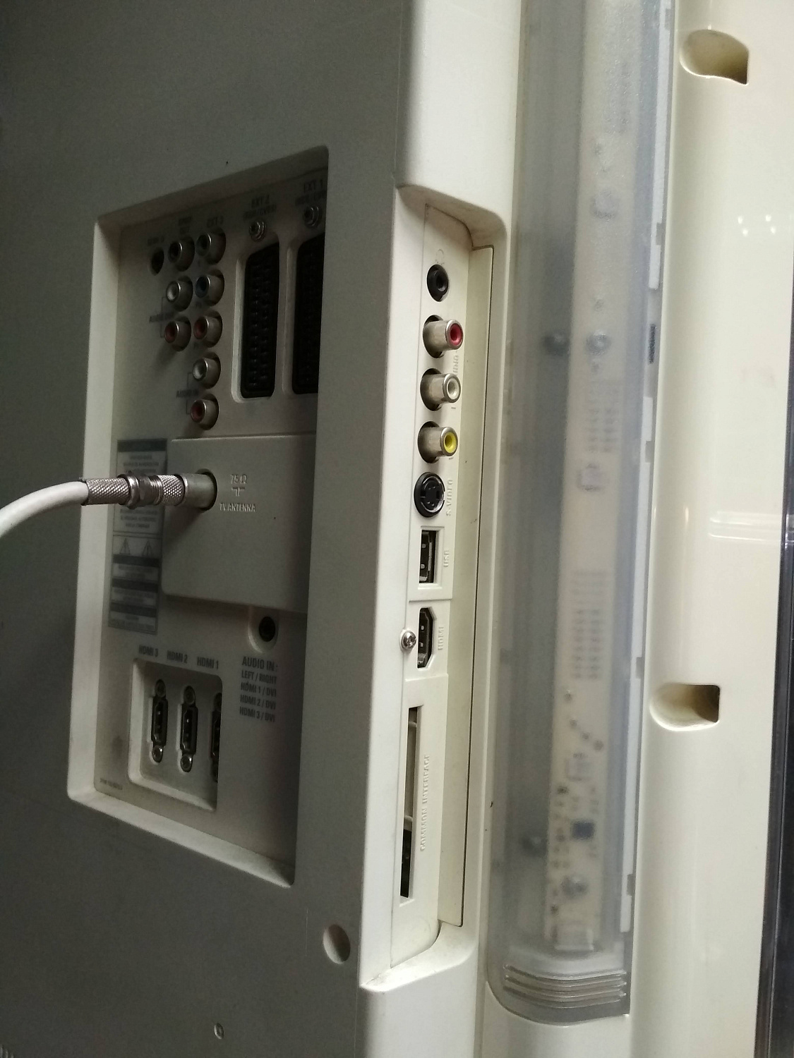 LCD телевизор Philips 37PFL7603S/60 S Q528.2E LB - б/у