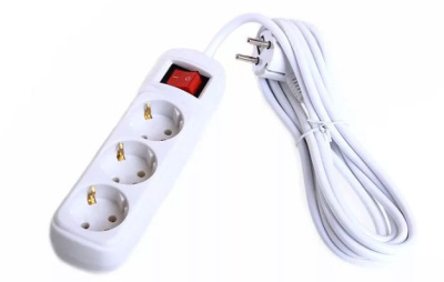Удлинитель сетевой 3 гнезда 3м ЭРА с заземлением с выключателем